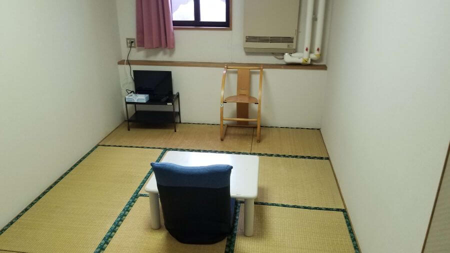 スキー場 リフト係 寮 個室