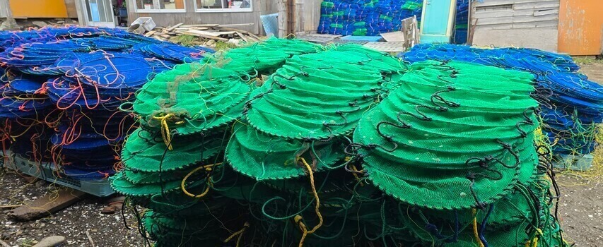 ホタテ漁業 春に使うカゴ 補修